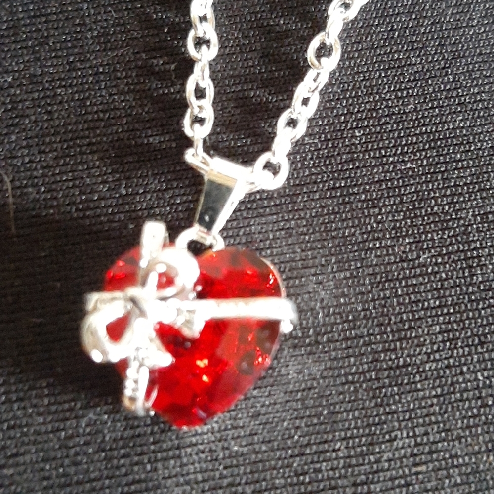 Heart Necklace - Picture 3 of 5
